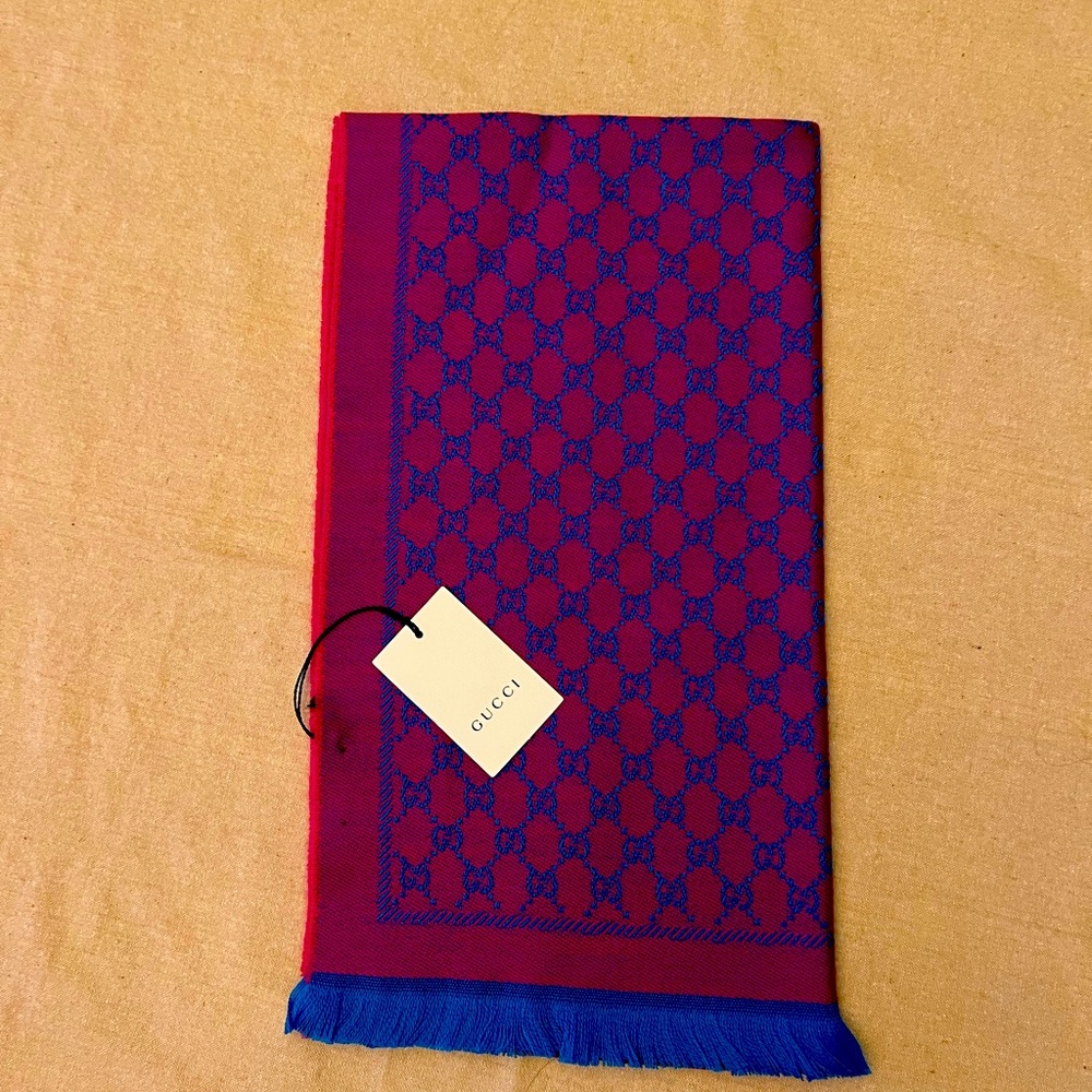 Authentic Gucci Wool Scarf NWT